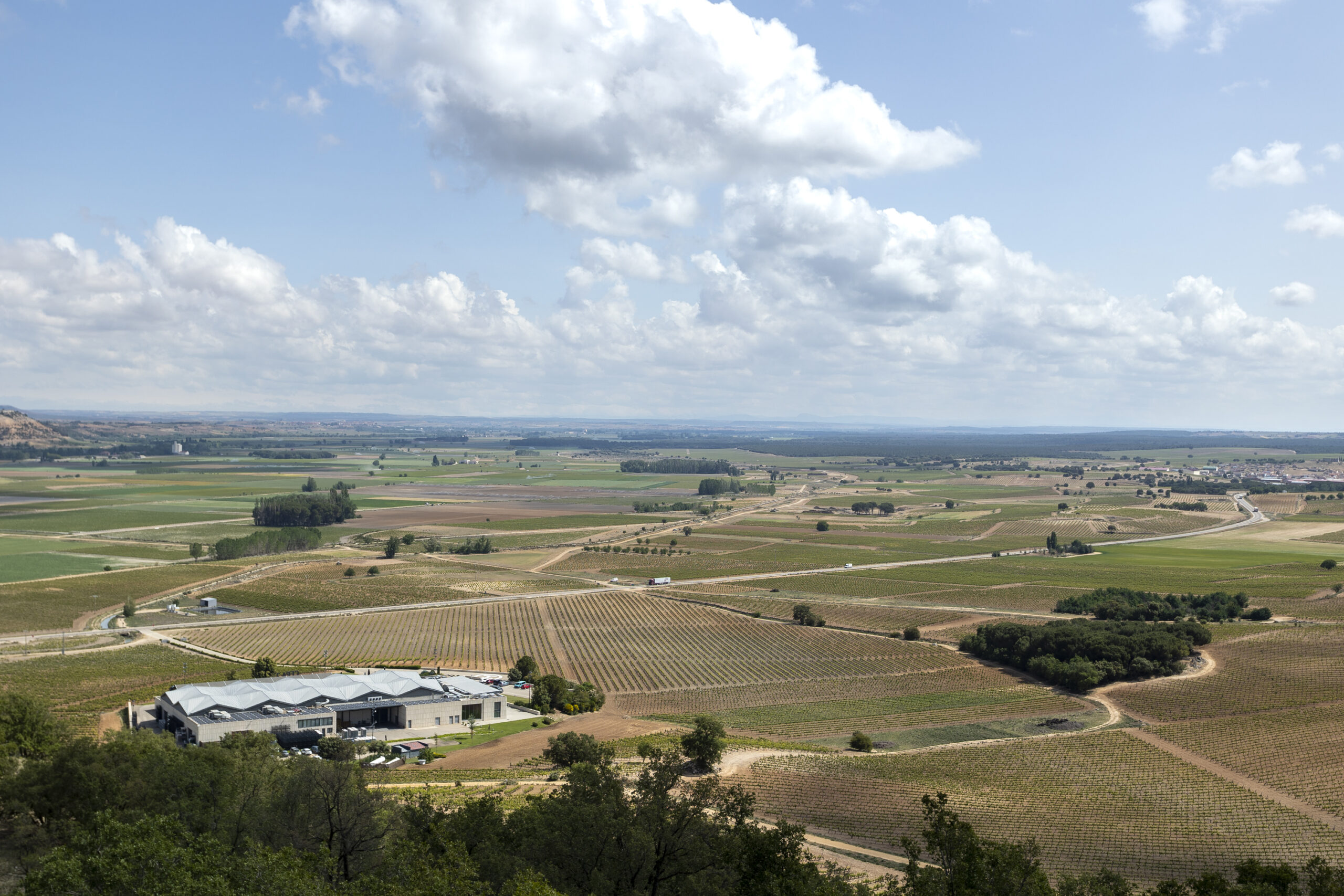 PARALATIERRAYDESDELATIERRA